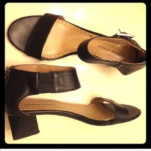 Sandals almost like new !